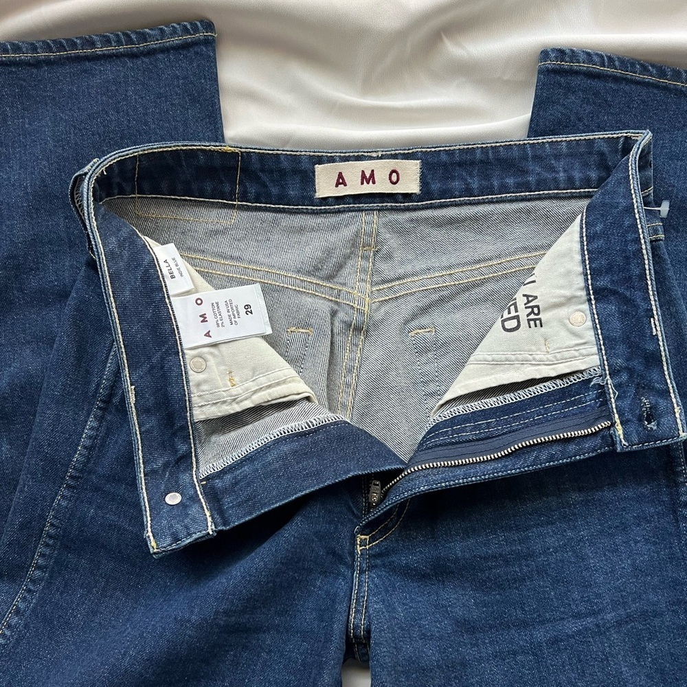 AMO Bella Dark Wash Jeans 👖 - Picture 2 of 6